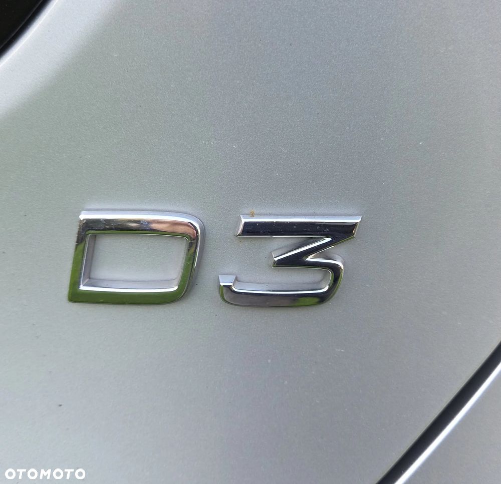 Volvo V40 D3 Geartronic - 19