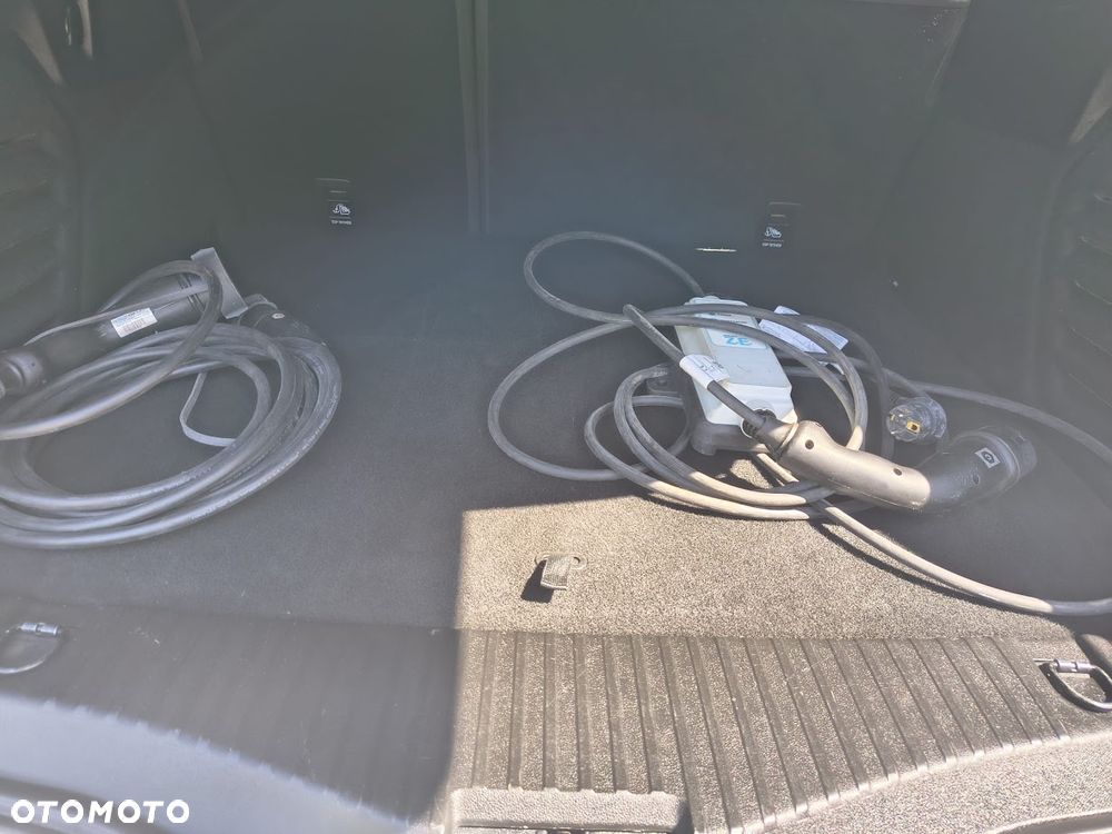 Renault Megane 1.6 E-TECH Plug-In Techno - 12