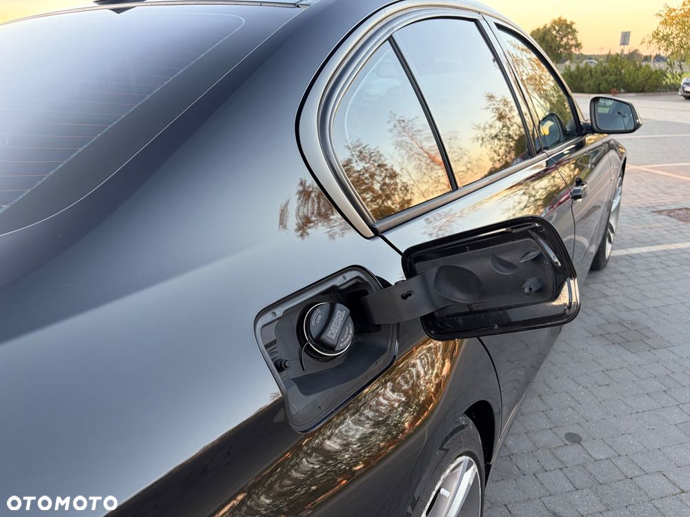BMW Seria 3 320d - 15