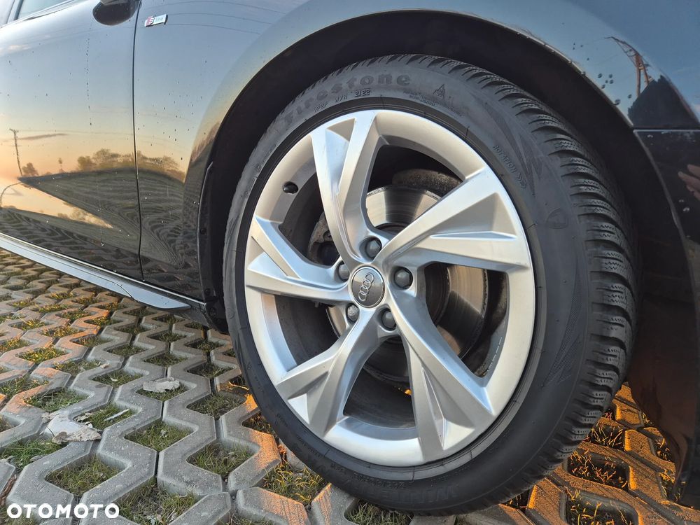 Audi A4 Avant 30 TDI S tronic - 11