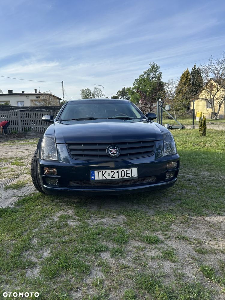 Cadillac STS - 5