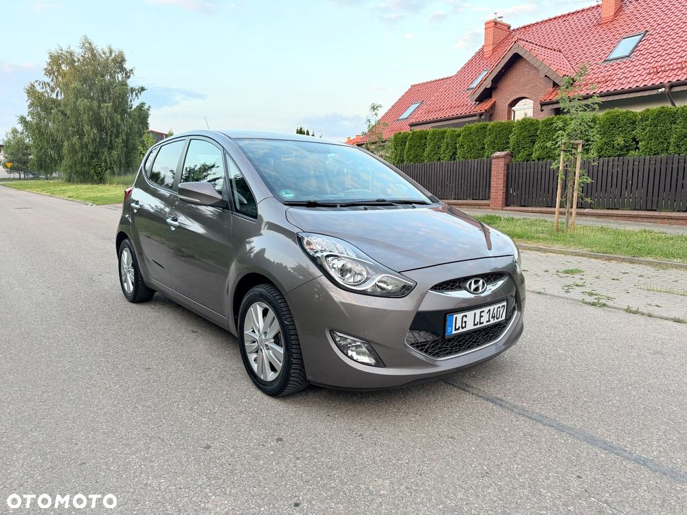 Hyundai ix20 - 25