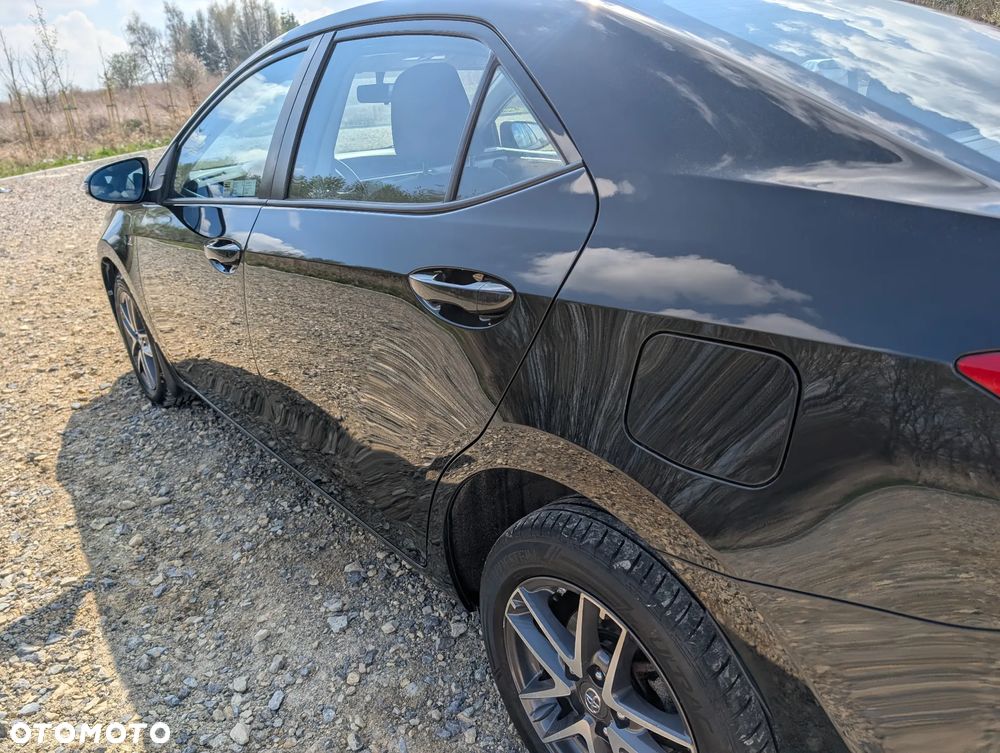 Toyota Corolla 1.6 Premium EU6 - 22