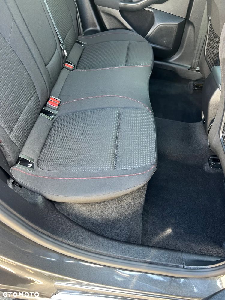 Ford Focus - 12