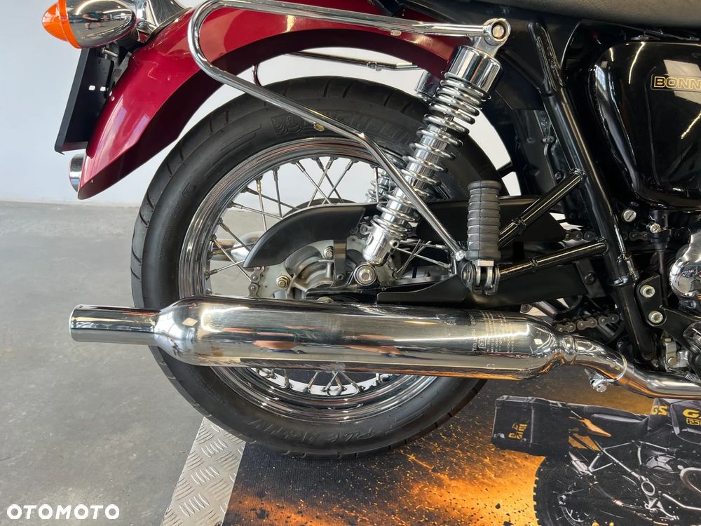 Triumph Bonneville - 22