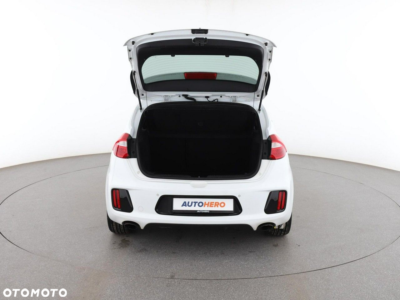 Kia Ceed 1.6 T-GDI GT-Track - 19
