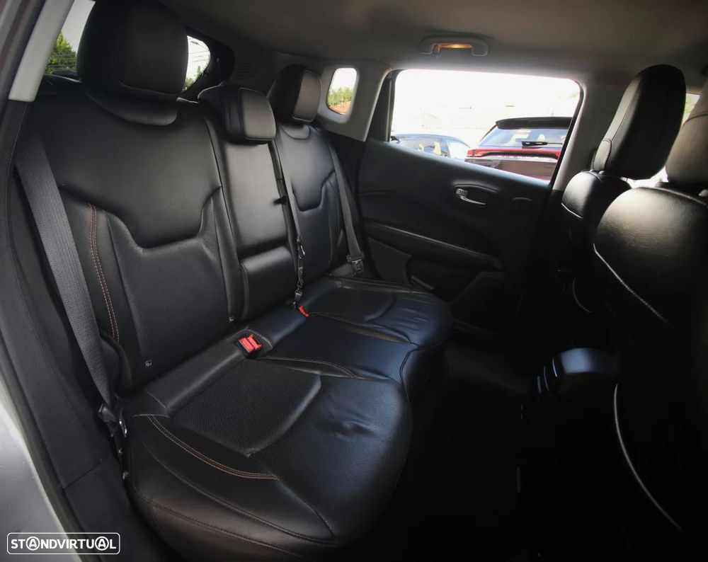Jeep Compass 1.4 MA Limited Auto - 32