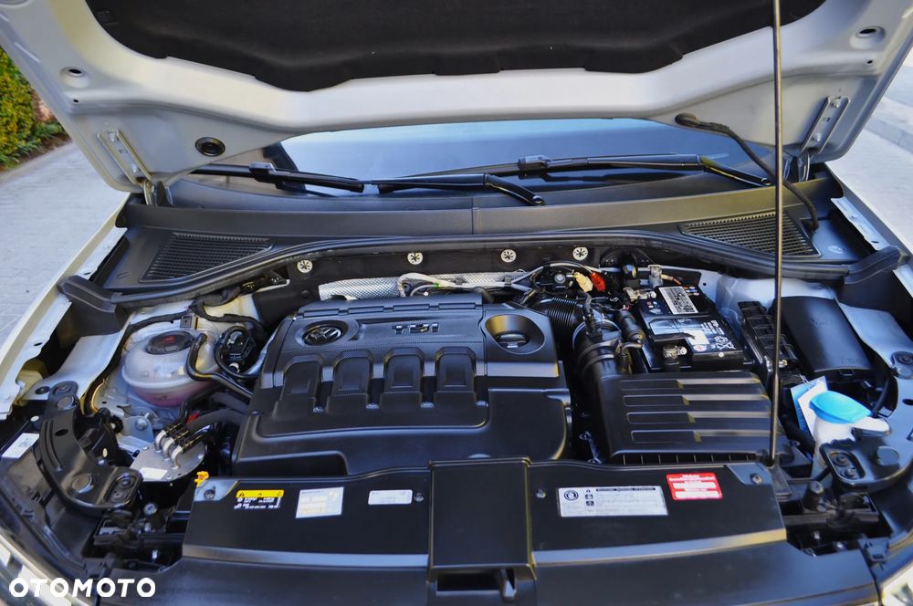 Volkswagen T-Roc 2.0 TDI SCR 4MOTION IQ.DRIVE - 34