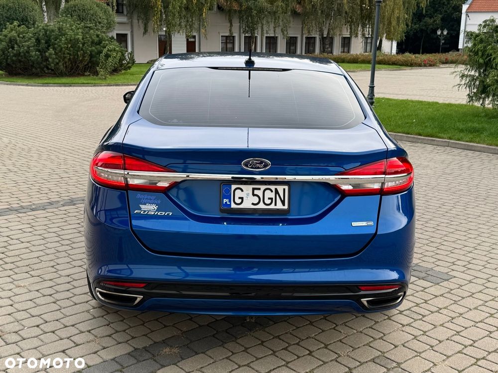 Ford Fusion 2.0 EcoBoost Titanium - 16