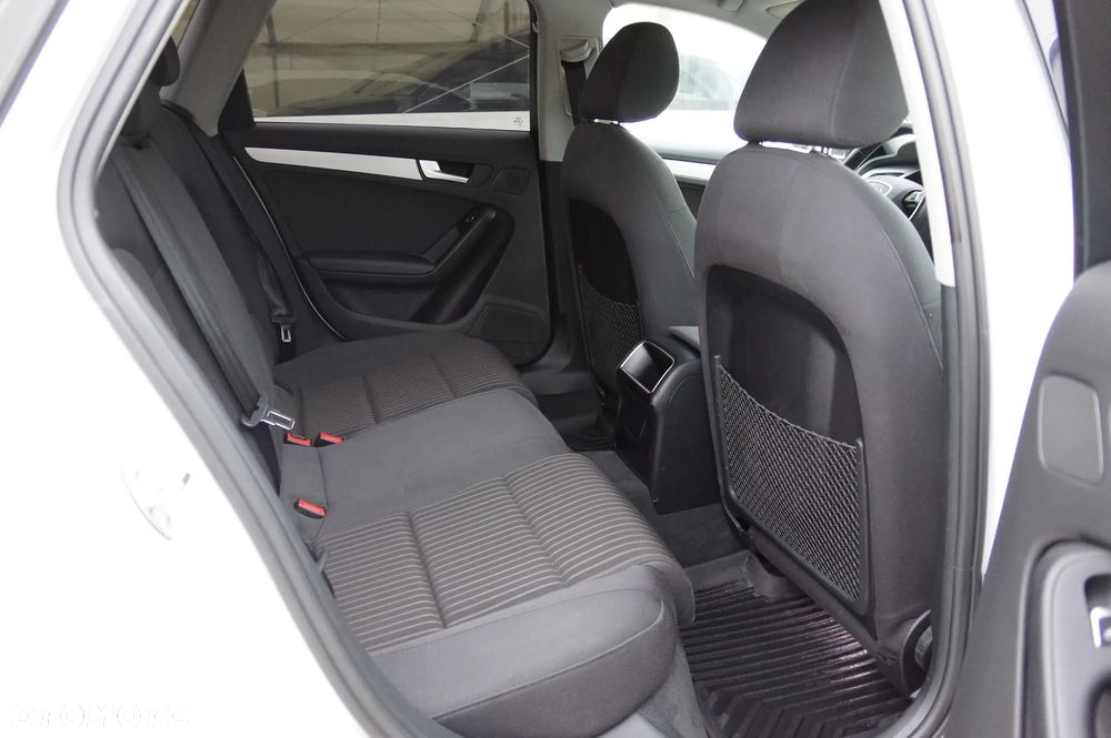 Audi A4 Avant 2.0 TDI clean diesel Quattro - 29