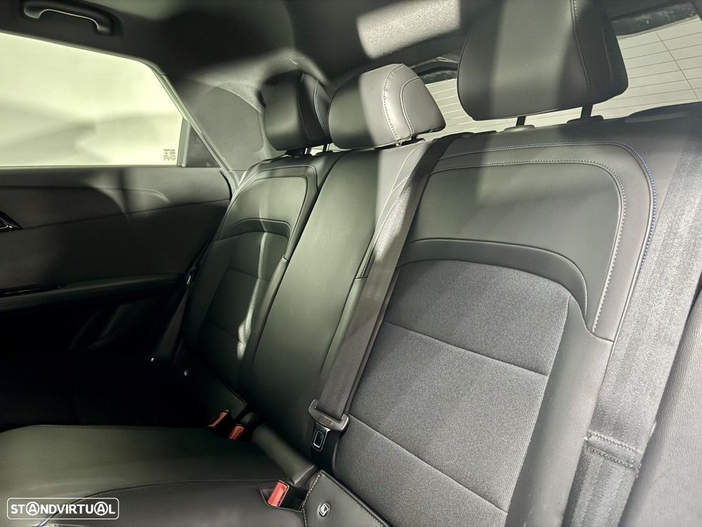 MG MG4 64 kWh Comfort - 12