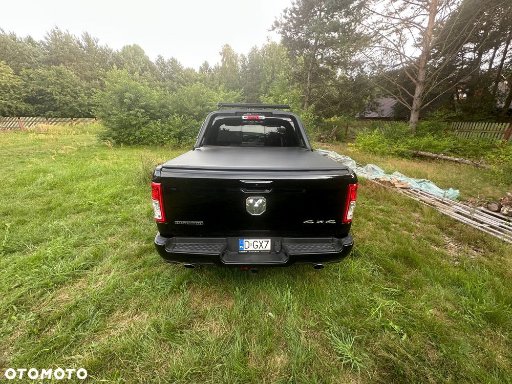 Dodge RAM 5.7 4x4 - 5