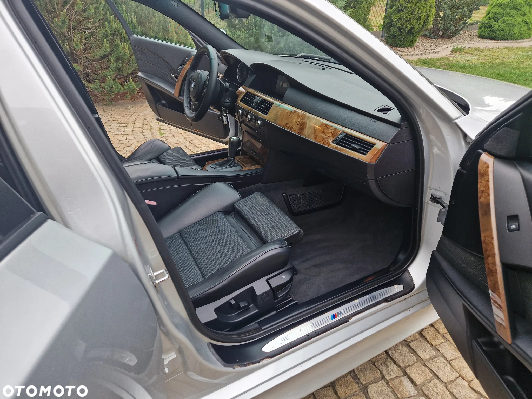 BMW Seria 5 530xd Touring - 16