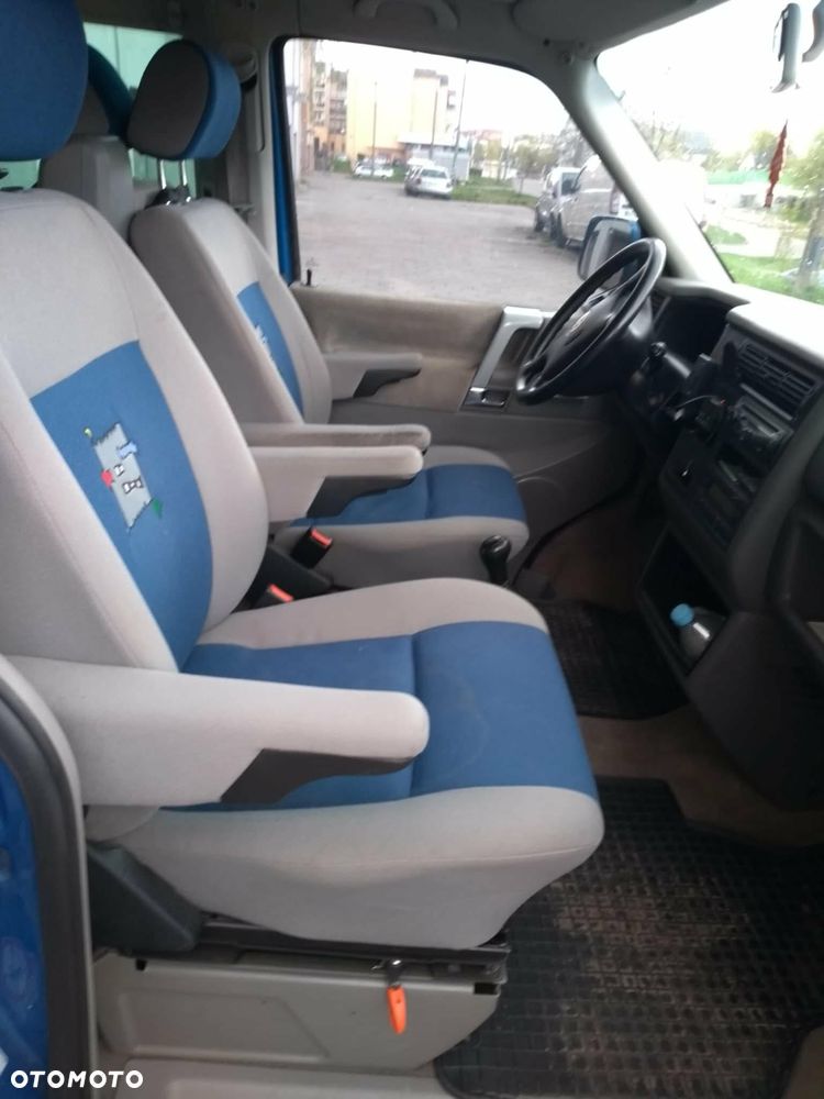 Volkswagen Transporter - 4