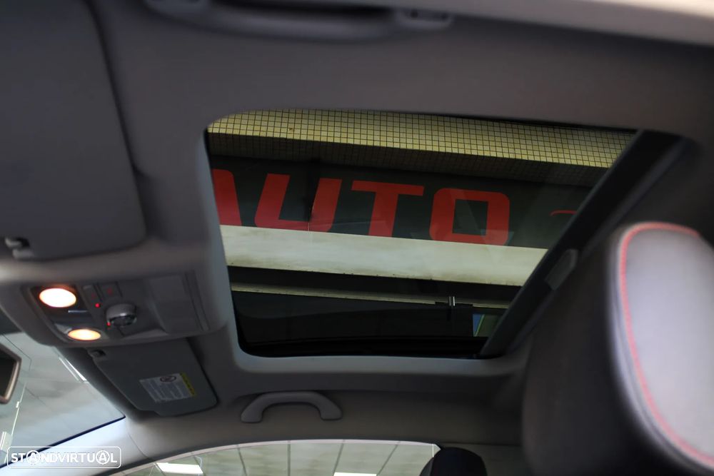 SEAT Leon SC 2.0 TDI FR S/S - 48