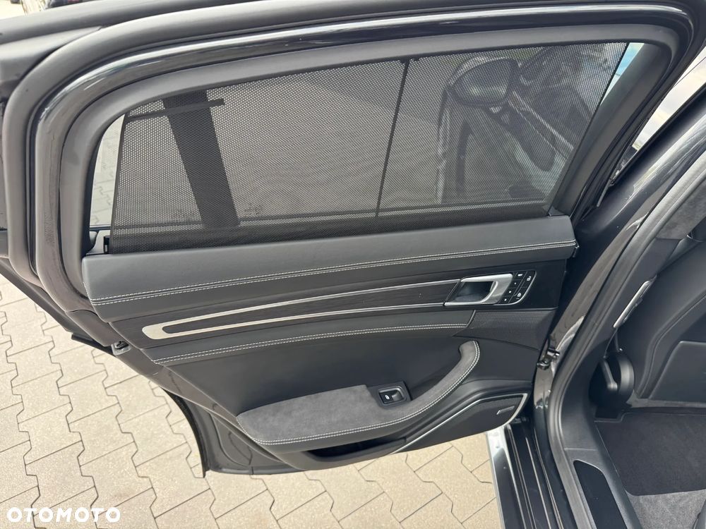 Porsche Panamera GTS - 29