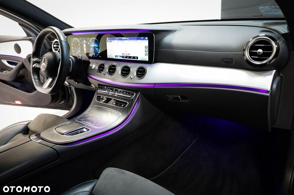 Mercedes-Benz Klasa E - 21
