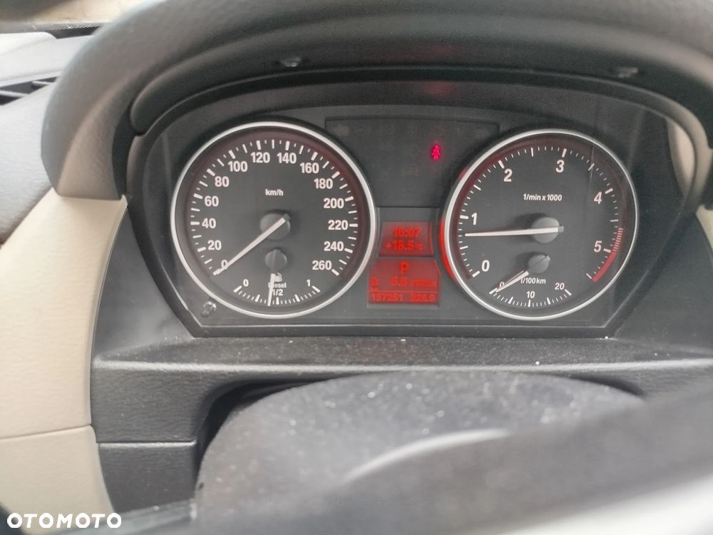 BMW X1 xDrive25d xLine - 13