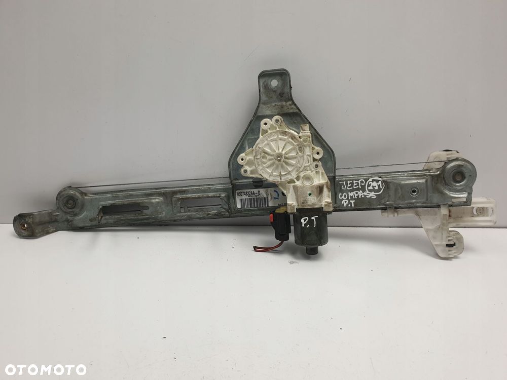 Jeep Compass PRAWY PODNOSNIK SZYBY Mechanizm tyl - 1