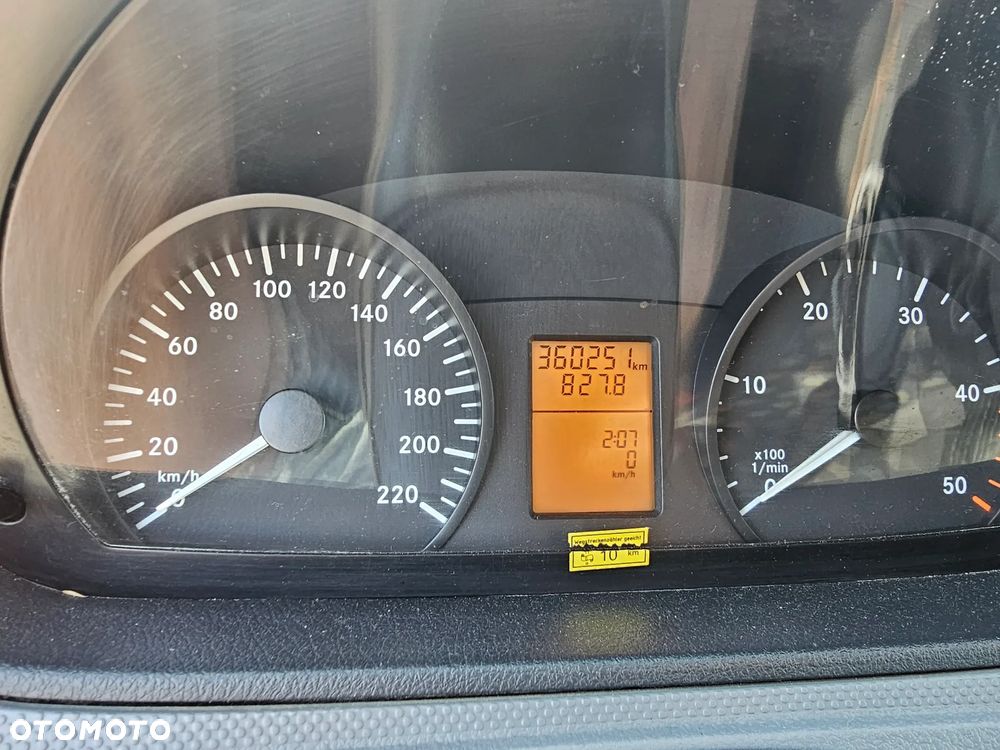 Mercedes-Benz Vito - 8