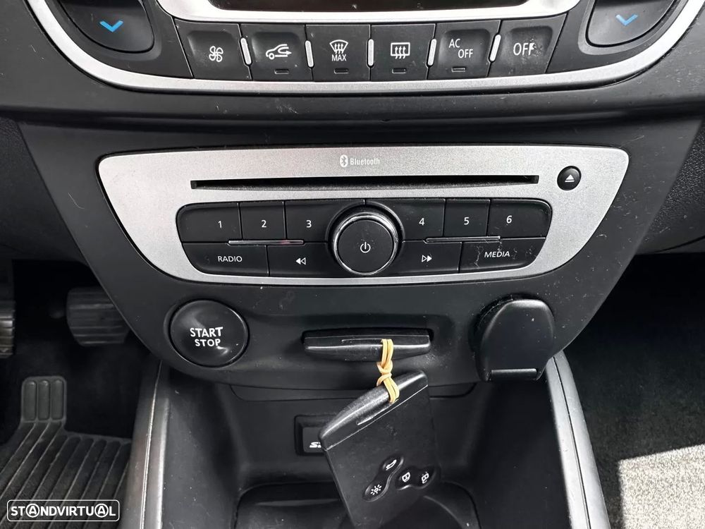 Renault Mégane Sport Tourer 1.5 dCi Limited - 24