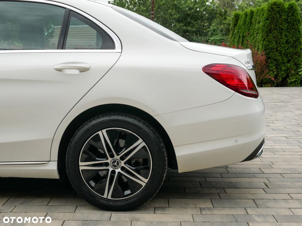 Mercedes-Benz Klasa C 160 9G-TRONIC - 11