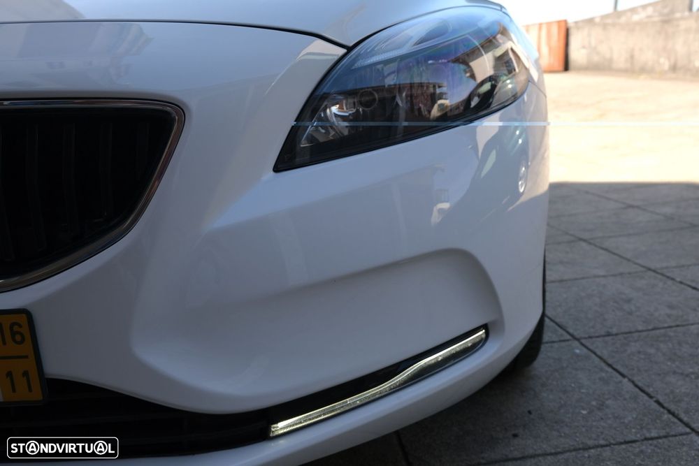 Volvo V40 2.0 D2 Momentum - 30