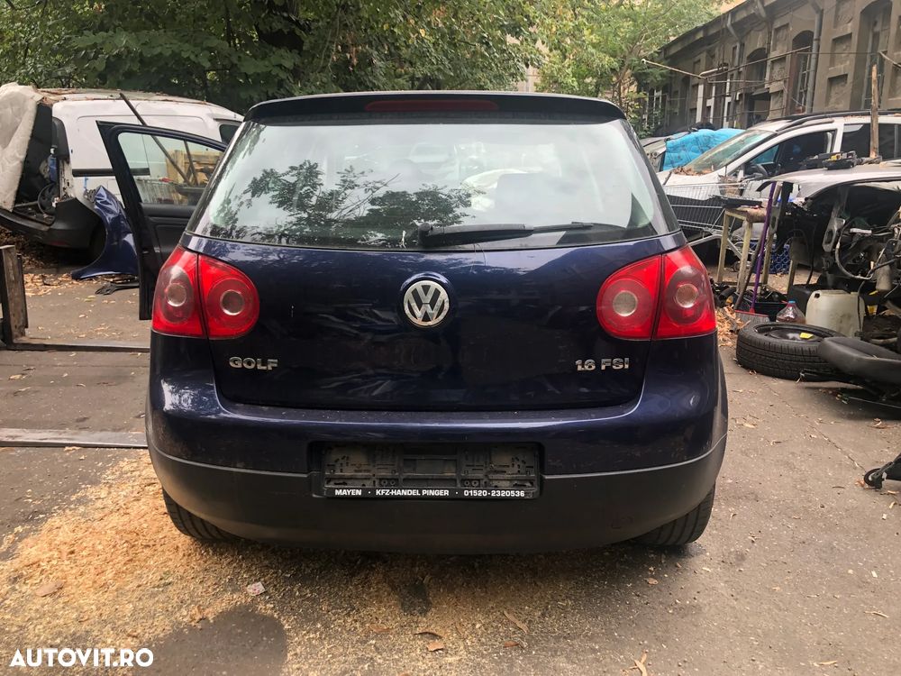 Dezmembrez VW Volkswagen Golf 5 albastru 1,6 FSI BLP 2006 - 4