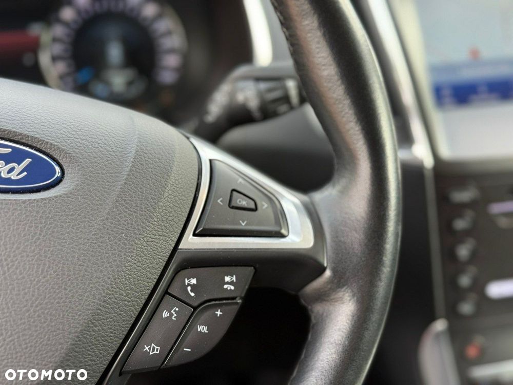 Ford S-Max 2.0 EcoBlue Titanium - 26
