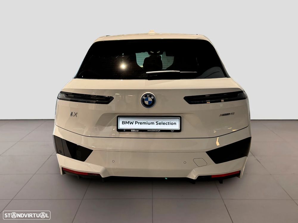 BMW iX xDrive40 - 5