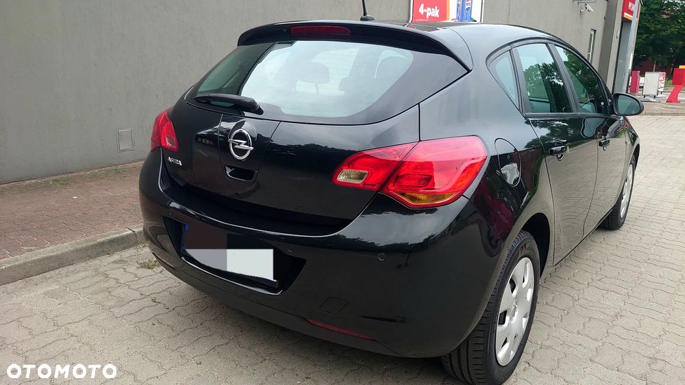 Opel Astra 1.6 Edition Sport - 2