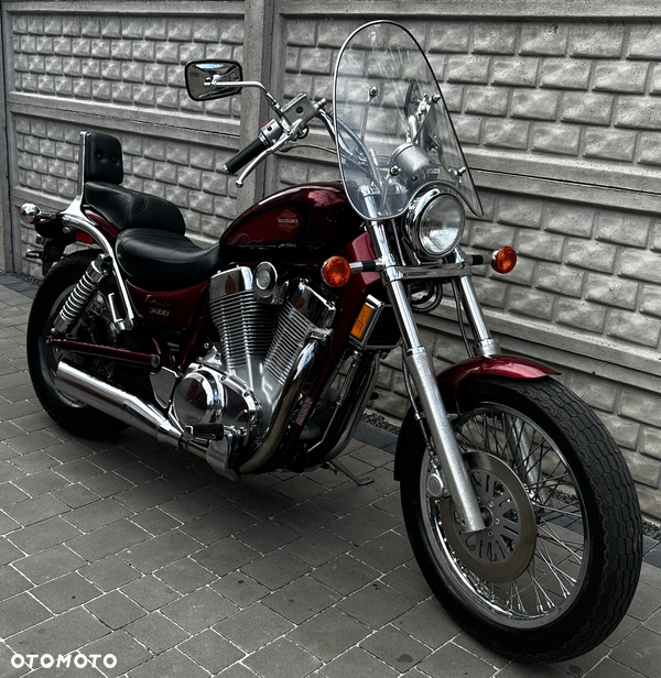 Suzuki Intruder