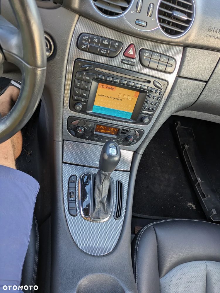 Mercedes-Benz CLK - 11