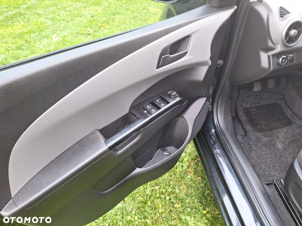 Chevrolet Aveo - 17