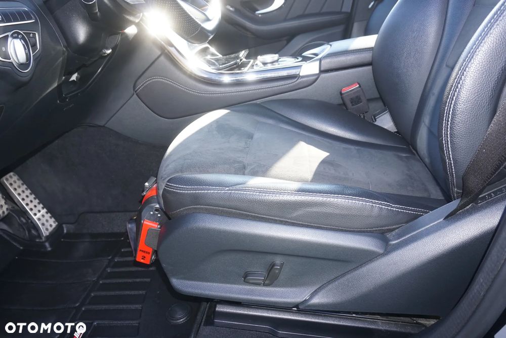 Mercedes-Benz GLC 220 d 4-Matic - 2