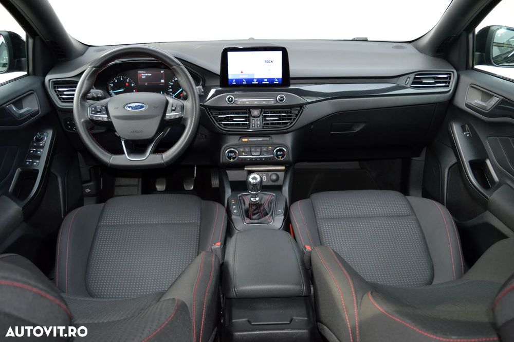 Ford Focus 1.0 EcoBoost Start-Stopp-System ST-LINE X - 5