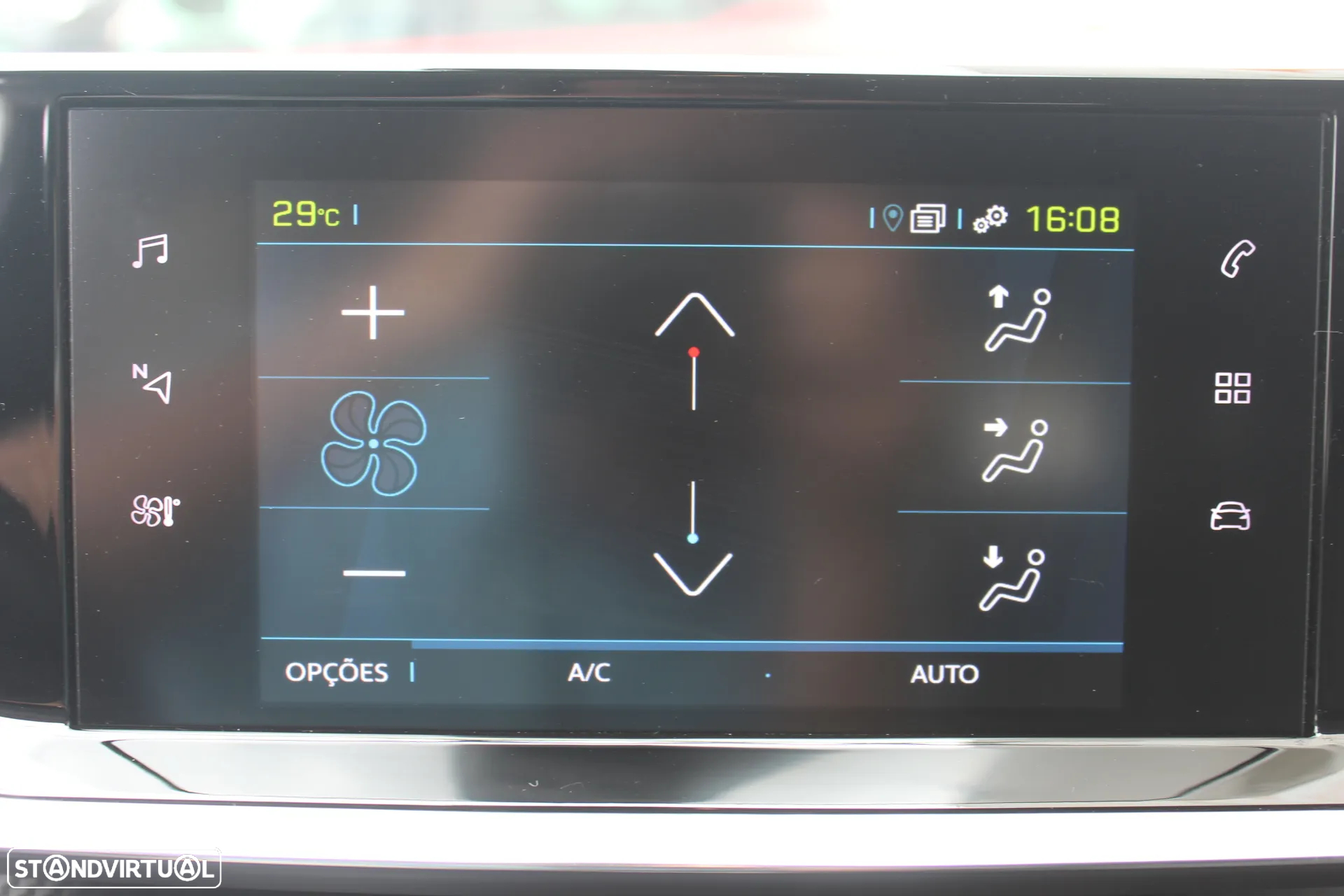 Peugeot e-208 50 kWh Allure - 29