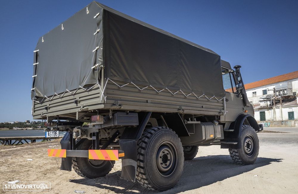 Mercedes Benz Unimog - 3