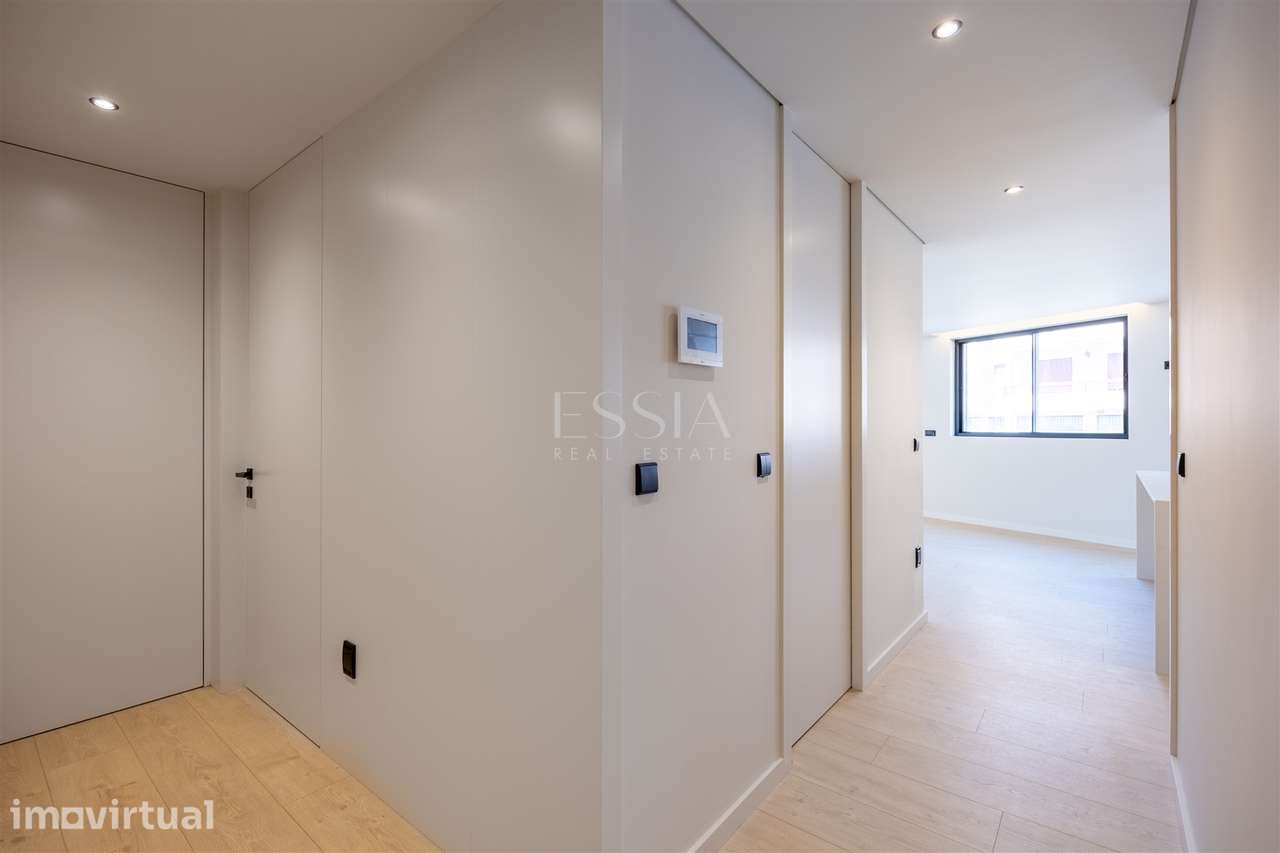 Apartamento T2 com Varandas no Centro de Gondomar - Grande imagem: 2/29