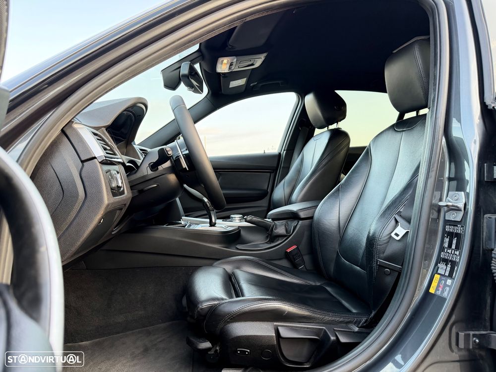 BMW 330 e iPerformance Pack M - 10