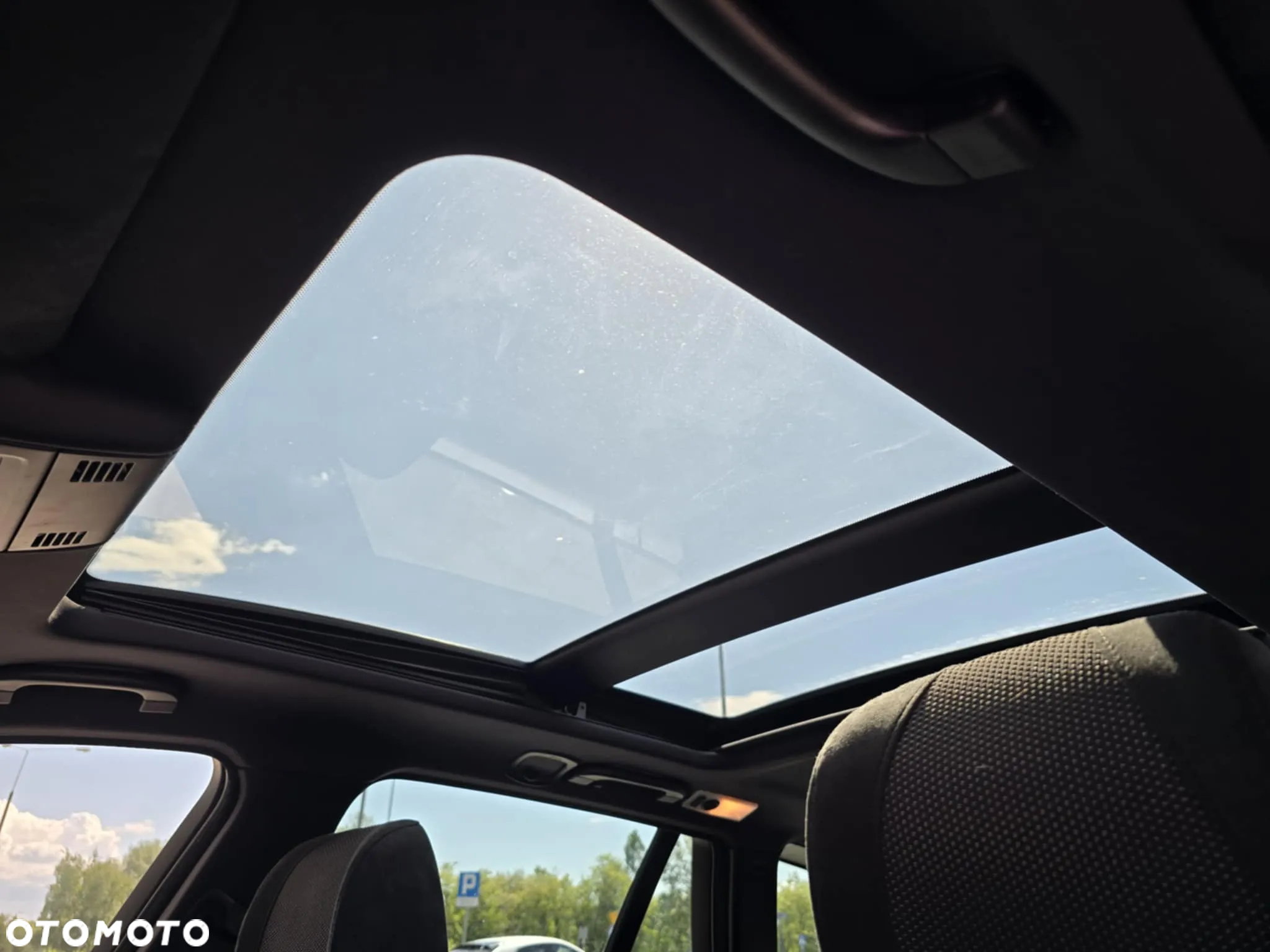 BMW Seria 3 330i Touring - 31