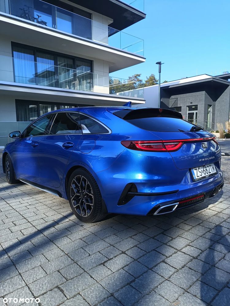 Kia ProCeed - 13