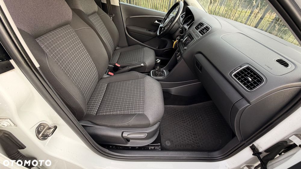 Volkswagen Polo - 23