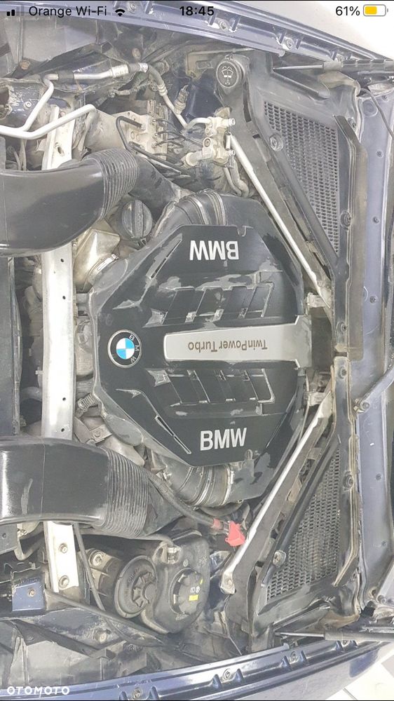 BMW X5 5.0i xDrive - 16