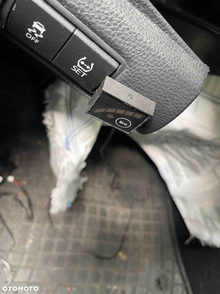 Toyota Corolla 1.8 Hybrid GPF Comfort - 14
