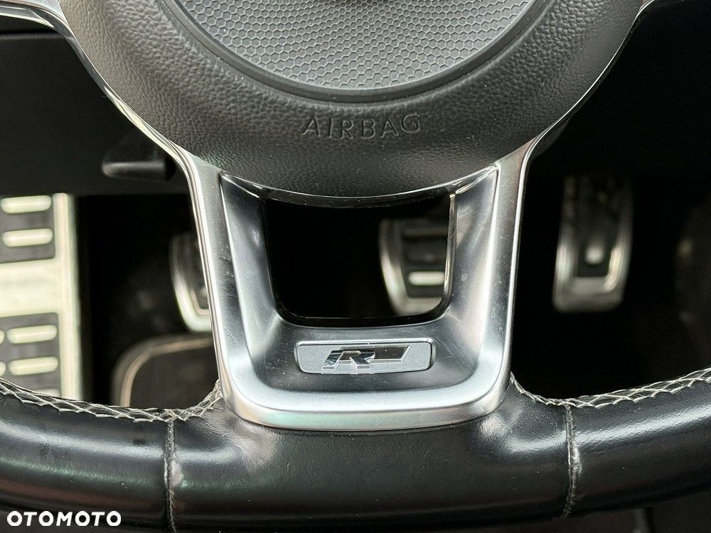 Volkswagen Golf 1.5 TSI EVO R-Line - 21