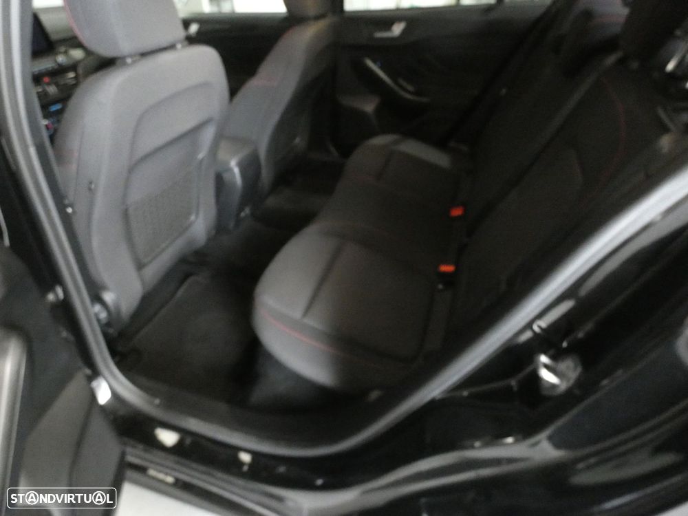 Ford Focus 1.0 EcoBoost MHEV ST-Line - 16