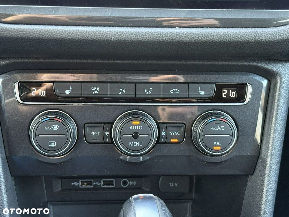 Volkswagen Tiguan Allspace 2.0 TDI 4Mot SCR Highline DSG 7os - 33