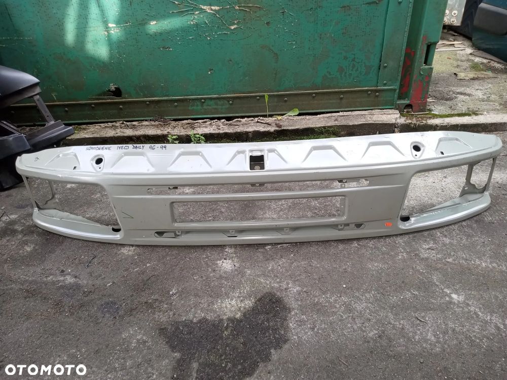 Iveco Daily 90-96-Pas przedni, wzmocnienie - 1