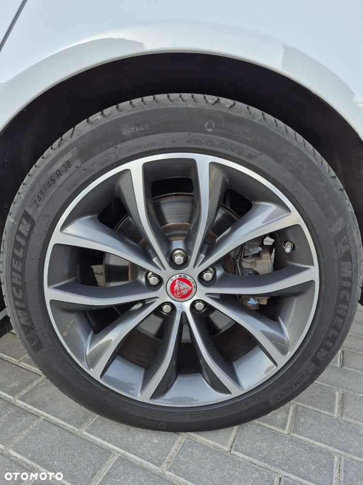 Jaguar XF 2.0 i4D AWD Prestige - 21